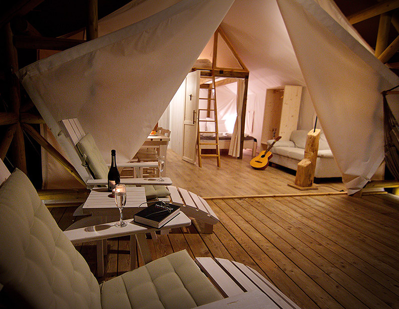 nuit camping luxe