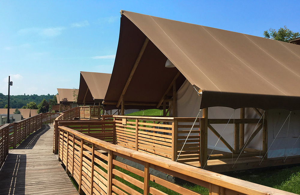 village camping luxe